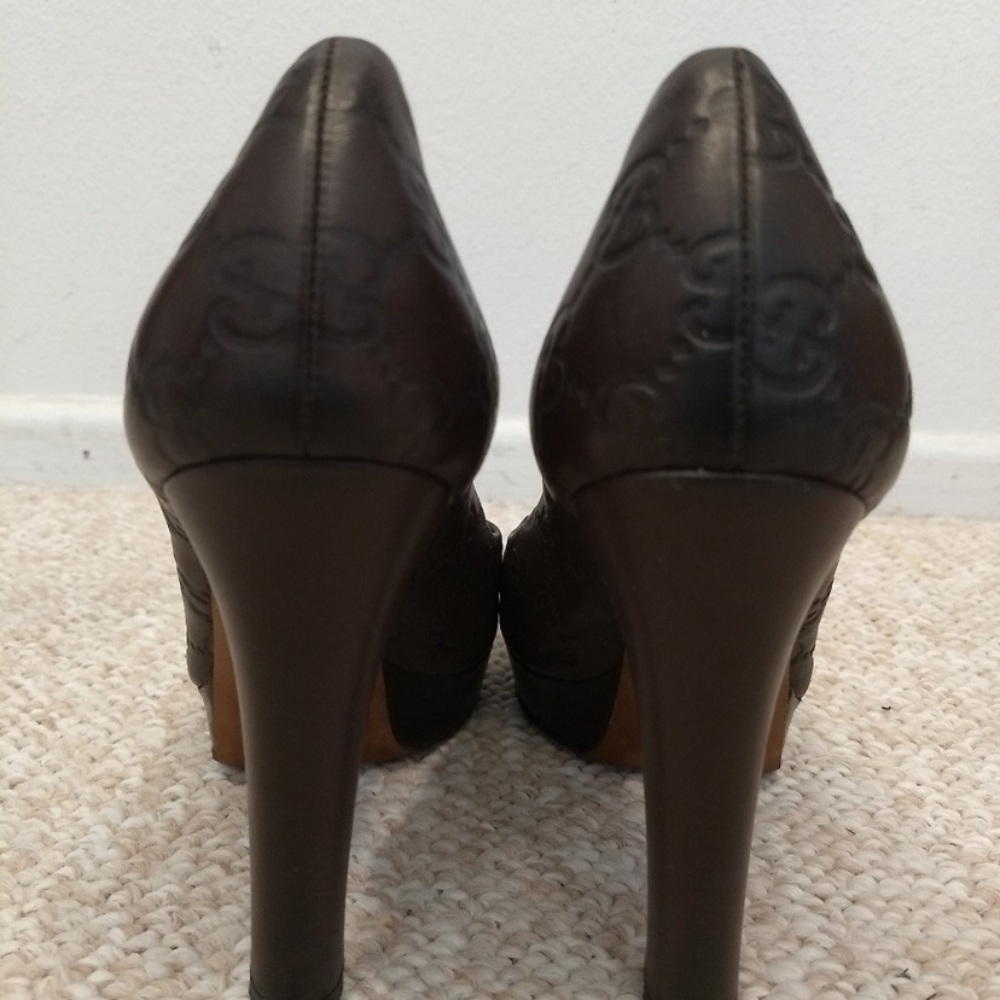 Gucci Brown Leather GG Horsebit Heels Size 38